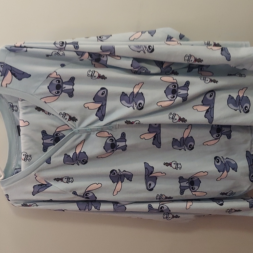 BNWOT Disney Stitch plus size sleepwear